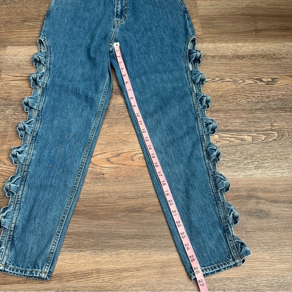 Levi's Premium Bow Side Cutout Mom Jeans High Rise 100% Cotton Size 28 $128 - Picture 10 of 13